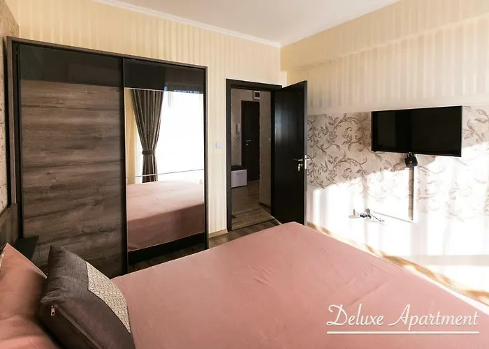 Cathedral Deluxe * Warna