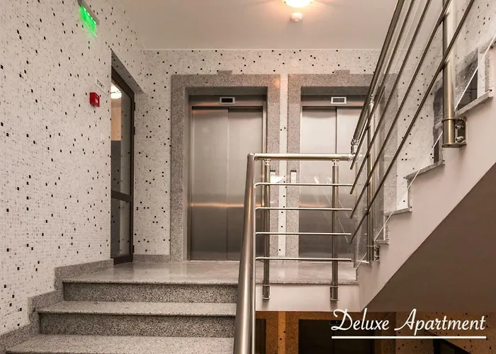 Cathedral Deluxe דירה וארנה